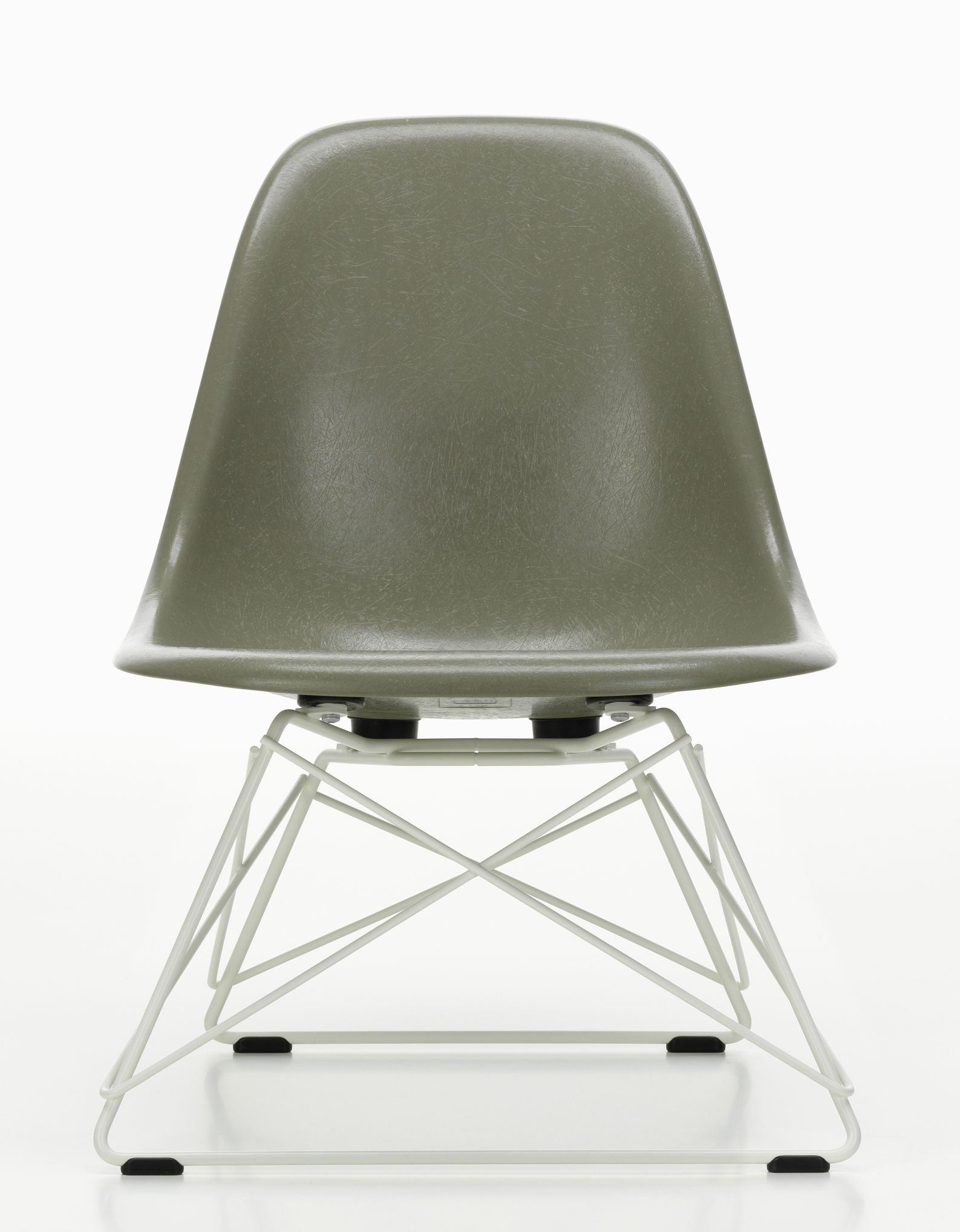 Eames Fibreglass Chair LSR Chair Vitra