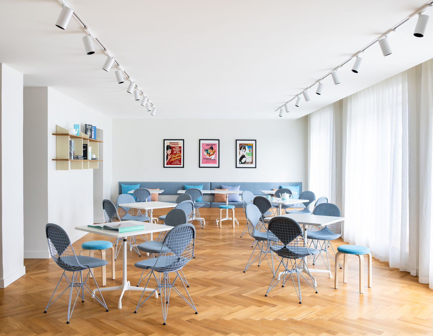 DKR-2 Wire Chair with seat and back cushion Vitra