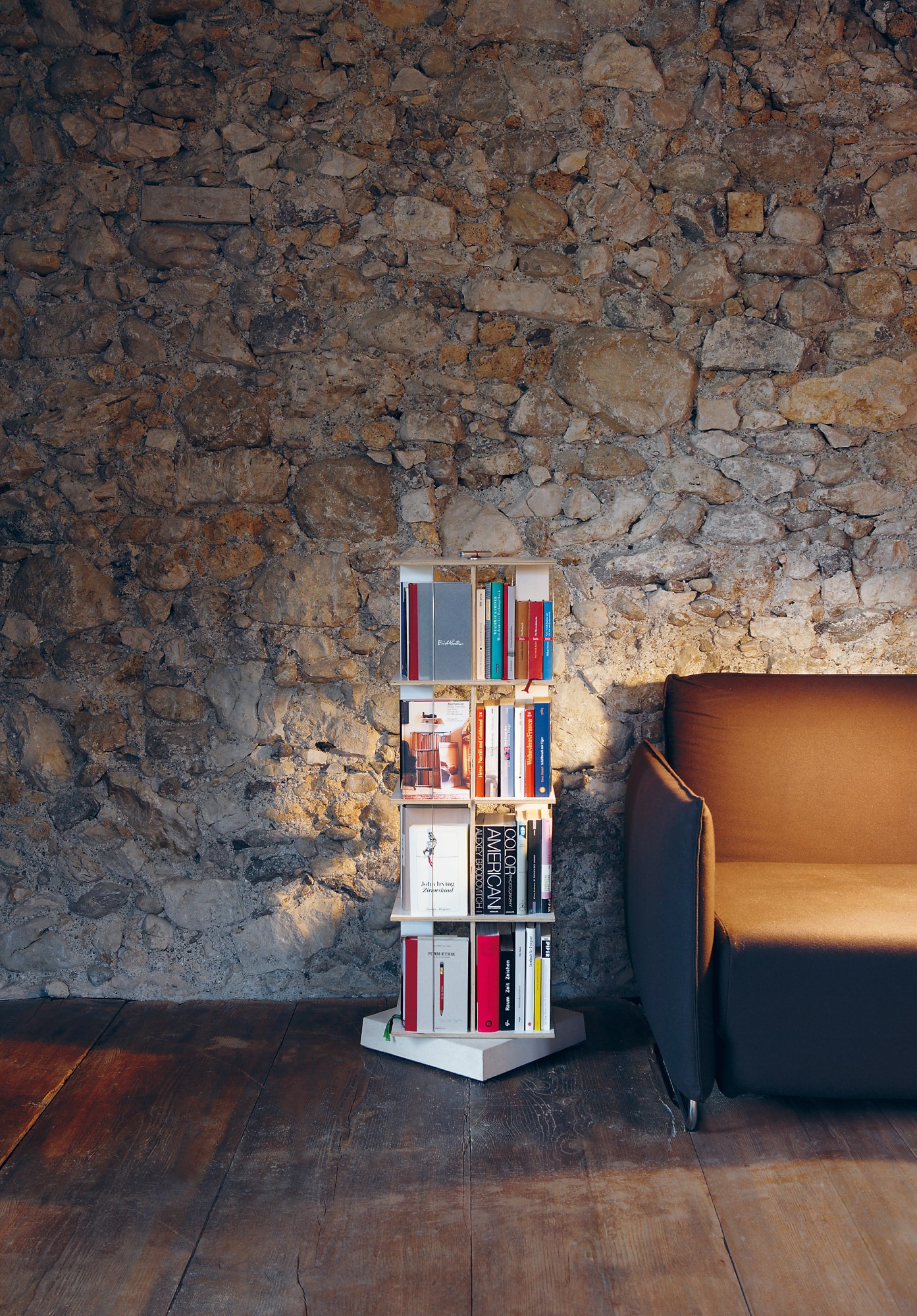 Buchstabler bookshelf, dvd-shelf Nils Holger Moormann