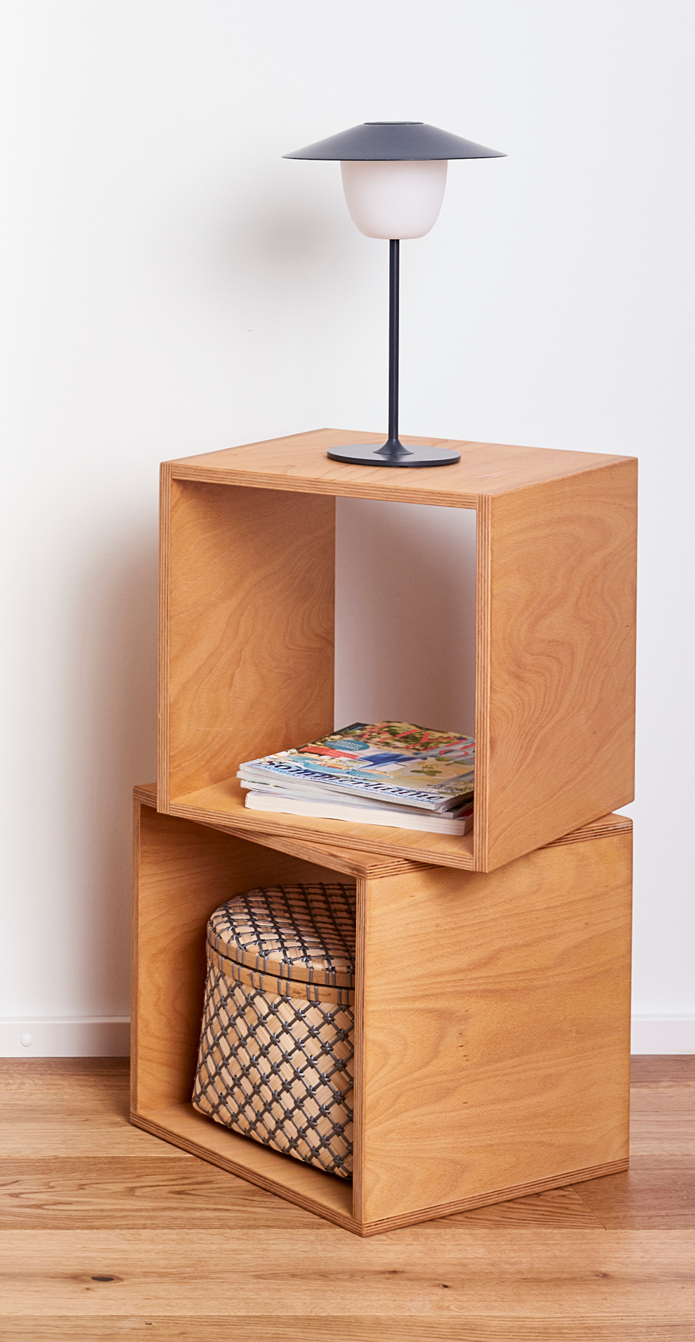 Cube night table Tojo