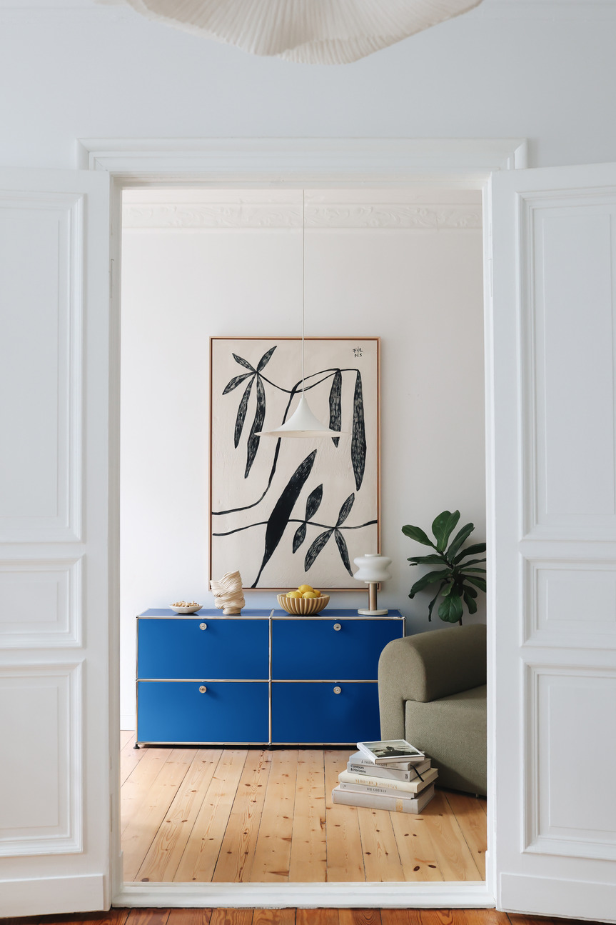 USM Haller Sideboard E2 with 4 folding doors