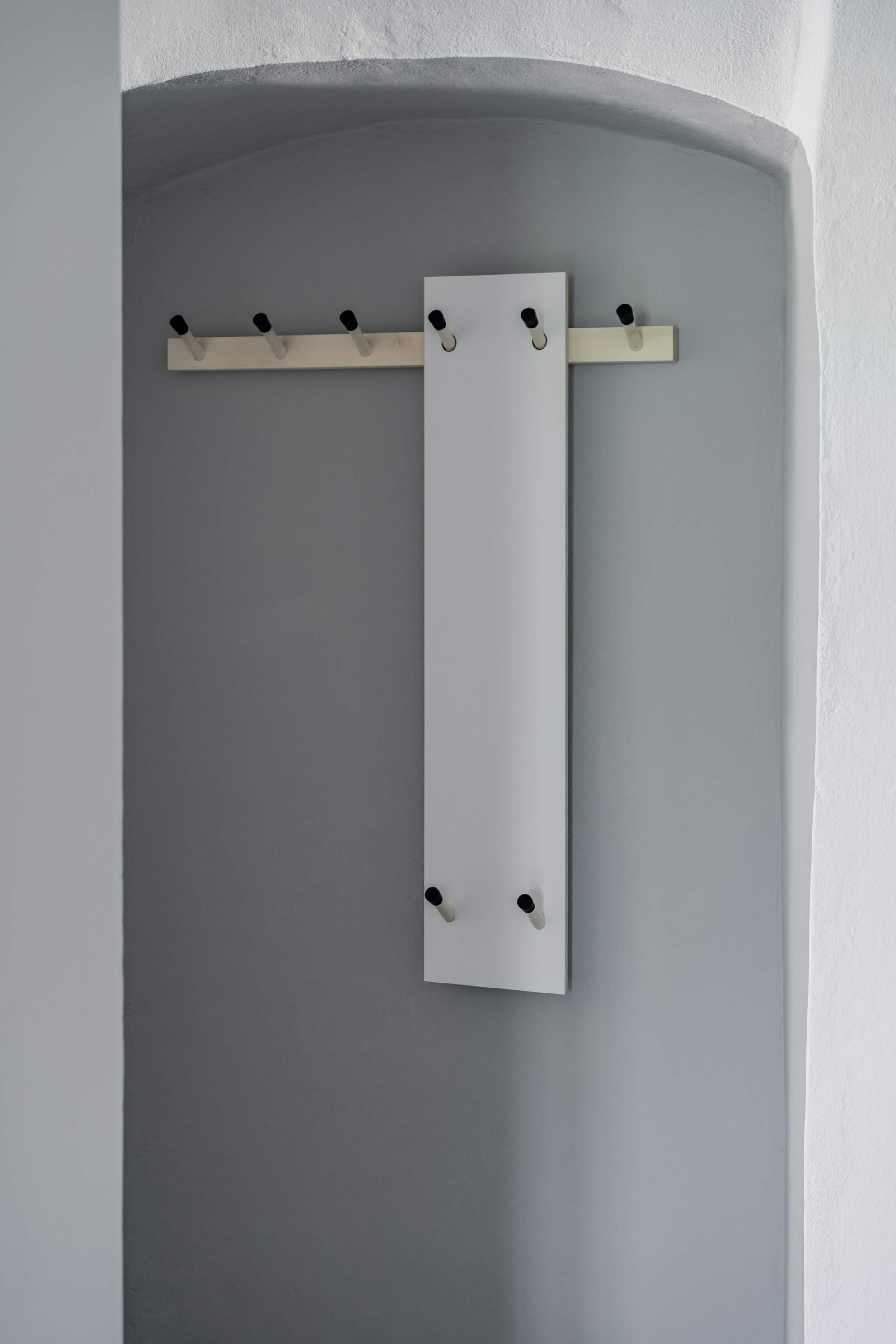 Calculation example hook bar Nils Holger Moormann
