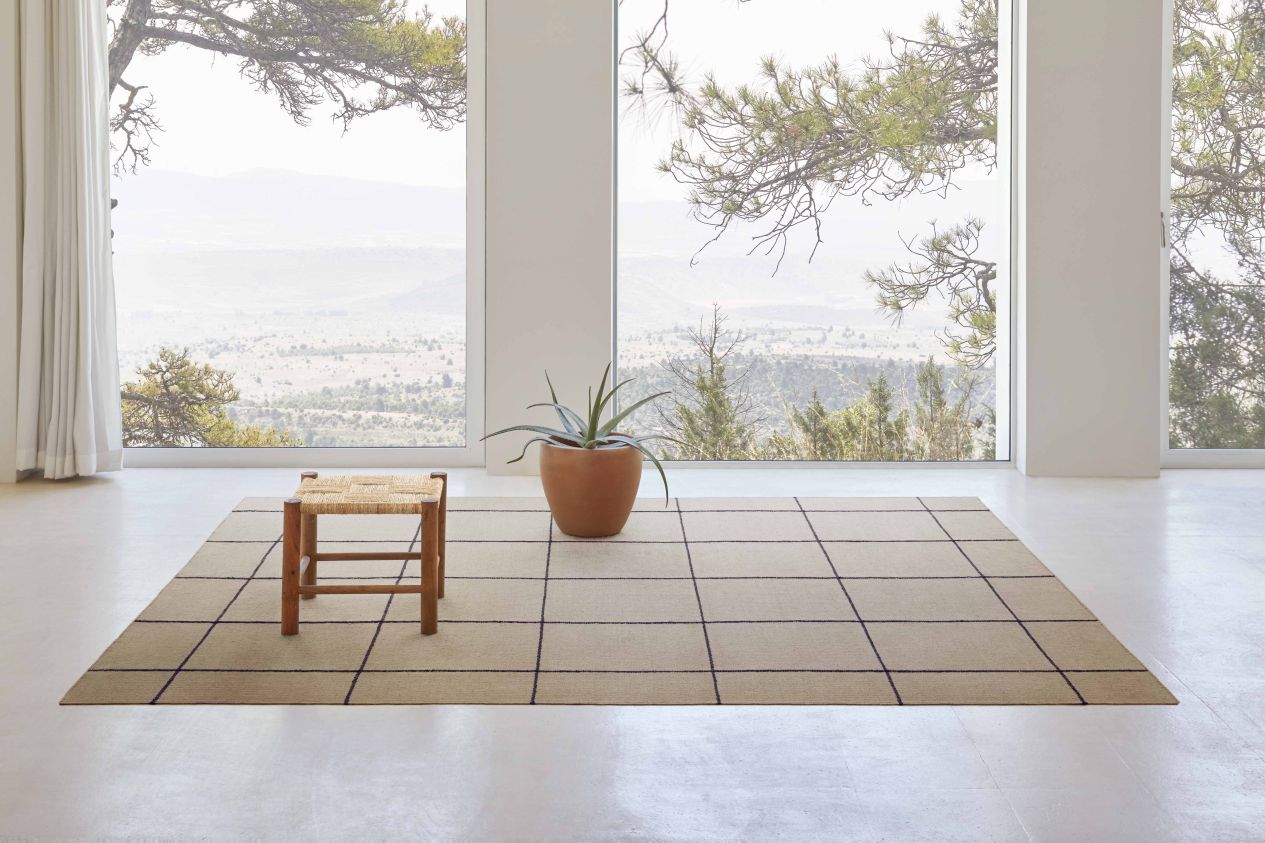 Roots Single Stool 03 Gan