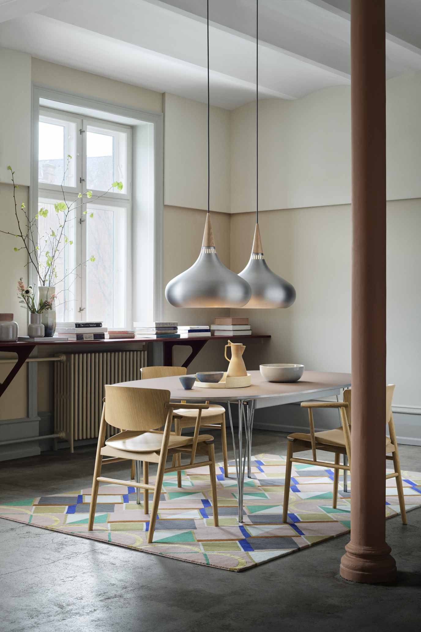 Table Series Super Elliptical extending Fritz Hansen