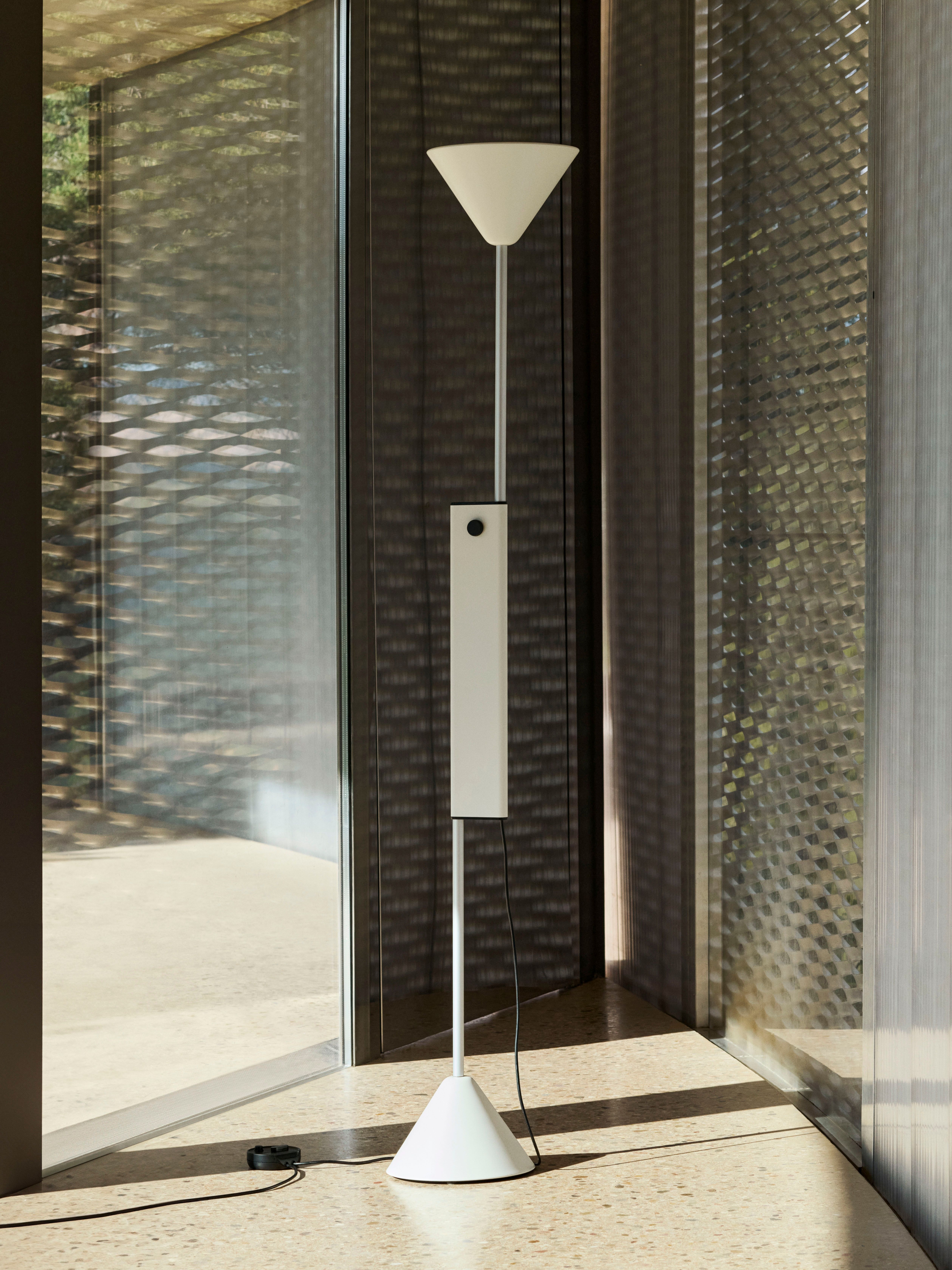 Twist Floor Lamp Floor lamp Hay