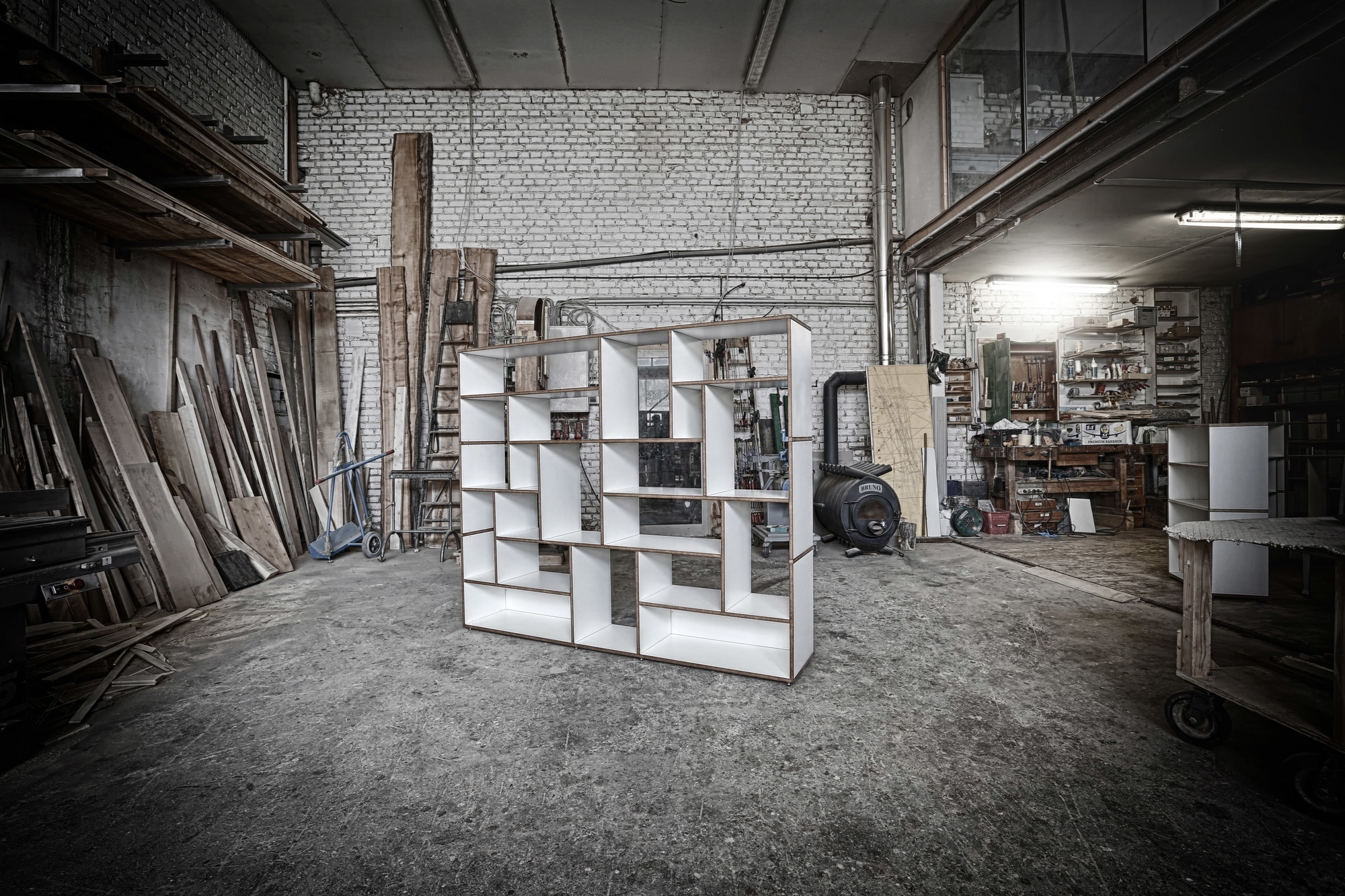 Hanibal shelf medium Tojo