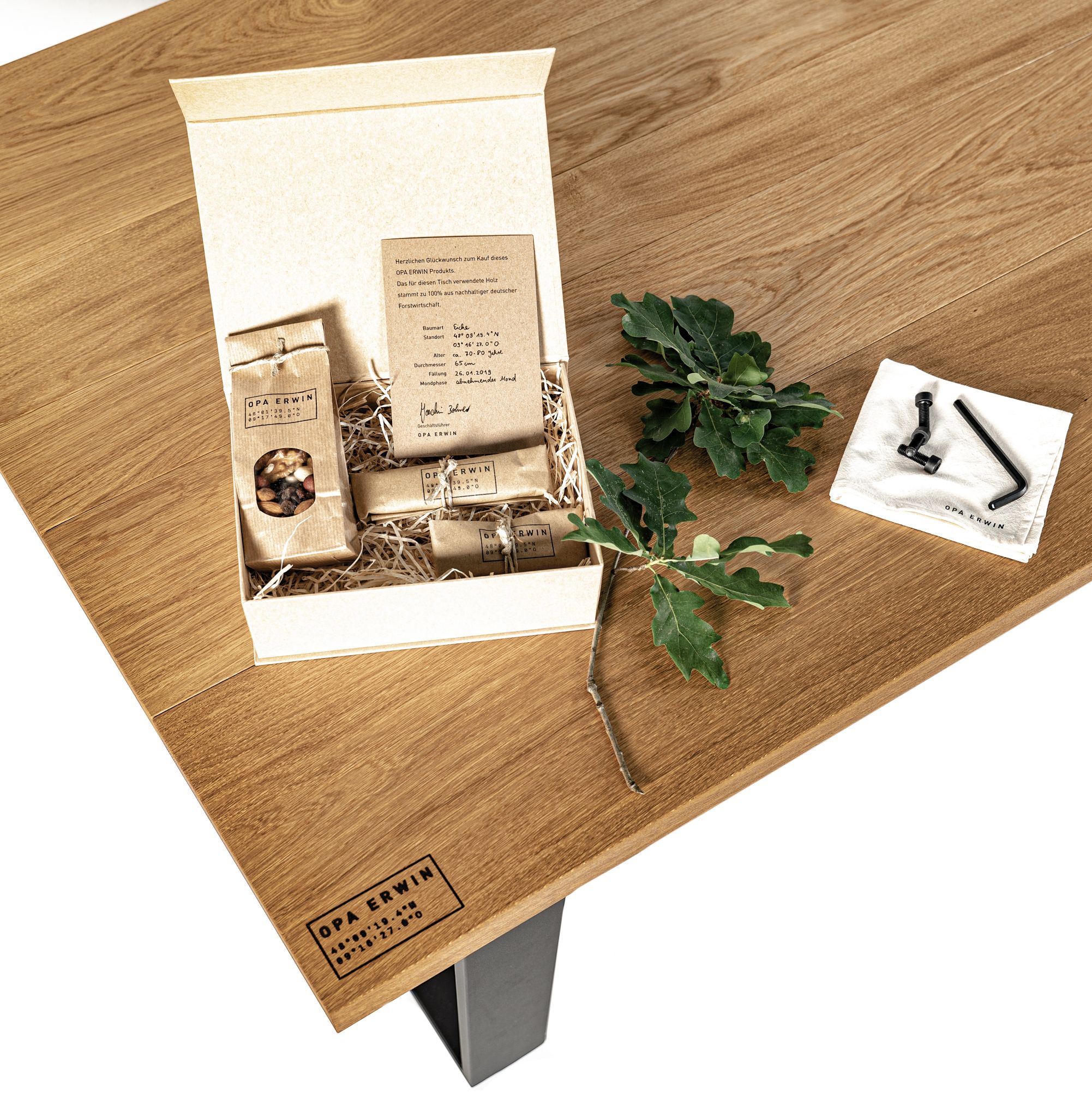 No. 1 Dining table Opa Erwin No. 1 Dining table Opa Erwin