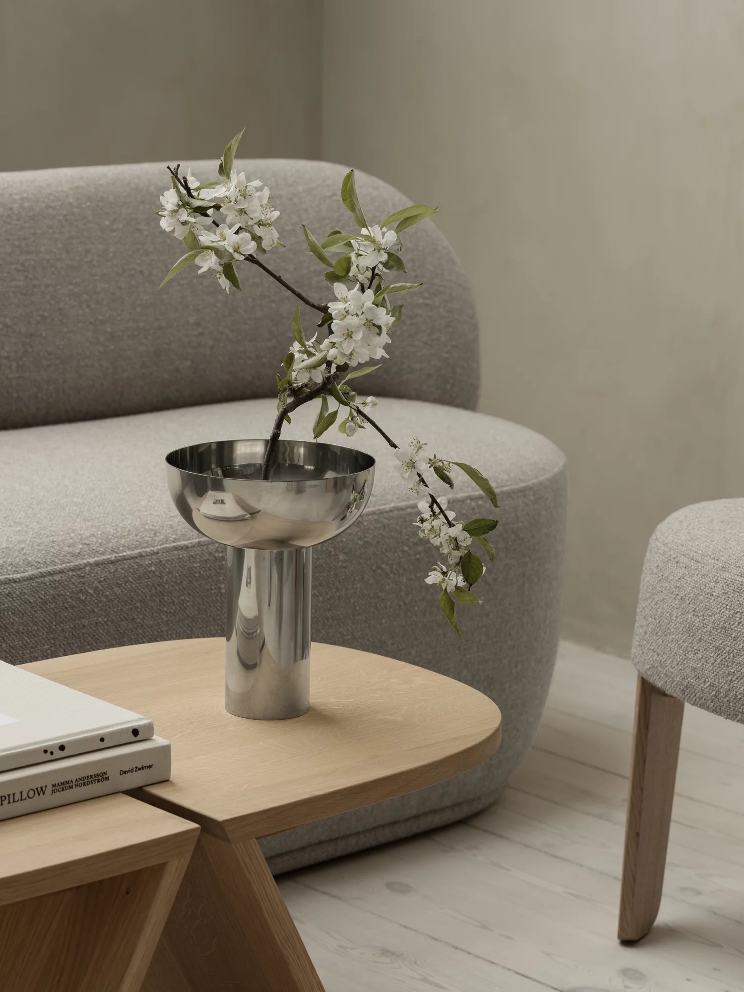 Kuon 2-seater sofa Blomus Boucla - Shitake 