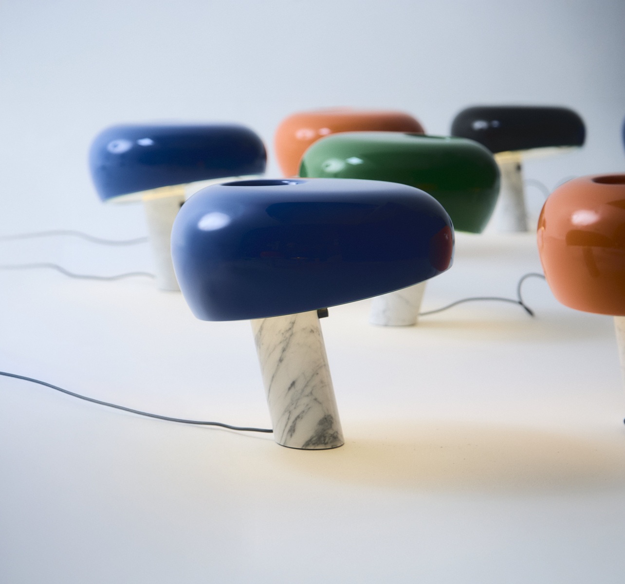 Snoopy Table lamp Flos black