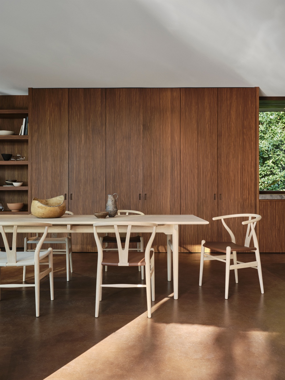 CH24P Wishbone Chair / Y-Chair by Carl Hansen & Søn