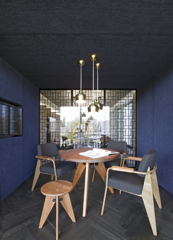 Gueridon Table Ø 105 cm Vitra
