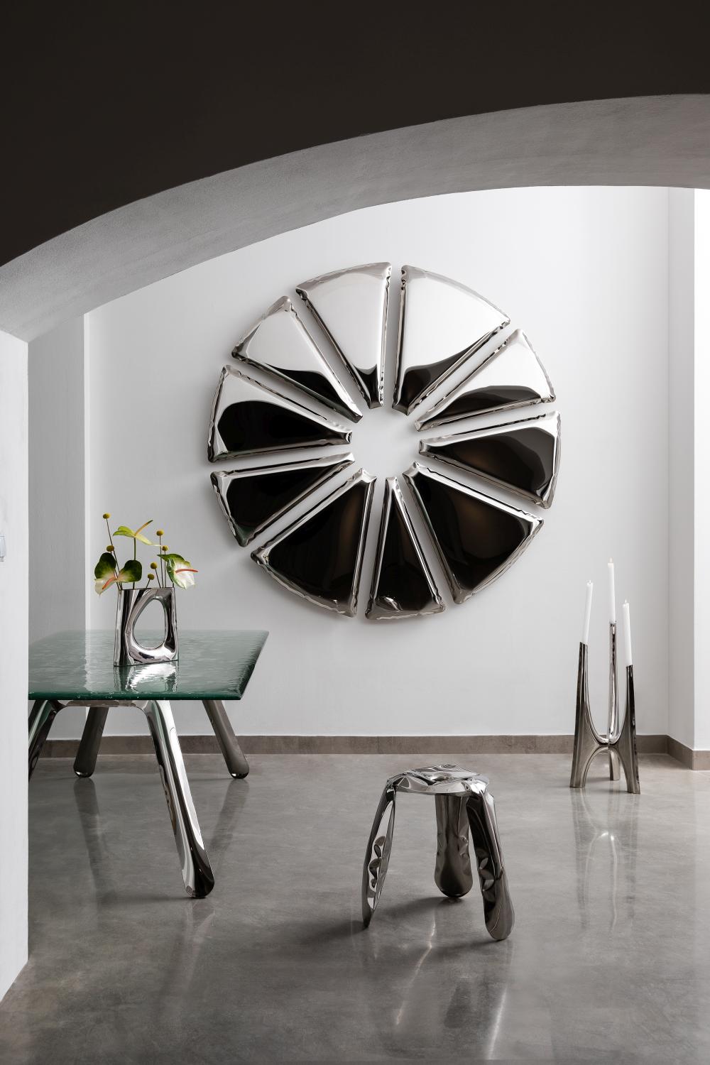 Nucleus mirror Zieta