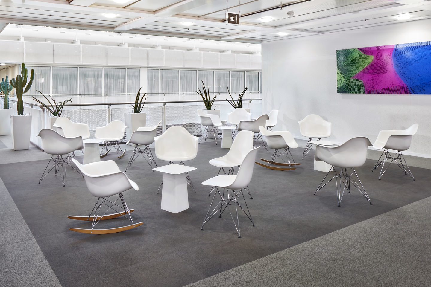 Action Eames Plastic Side Chair DSR Chair Set of 4 Vitra