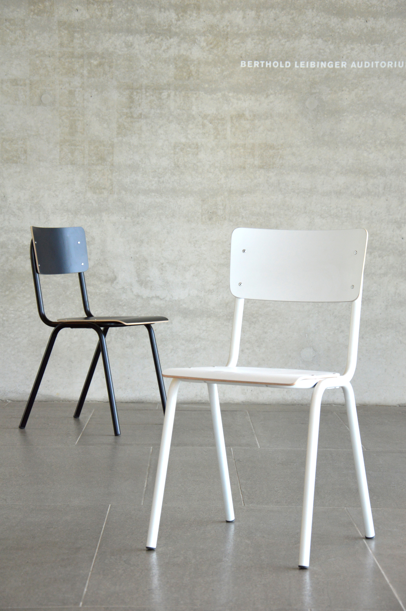 Zero Chair Black Jan Kurtz