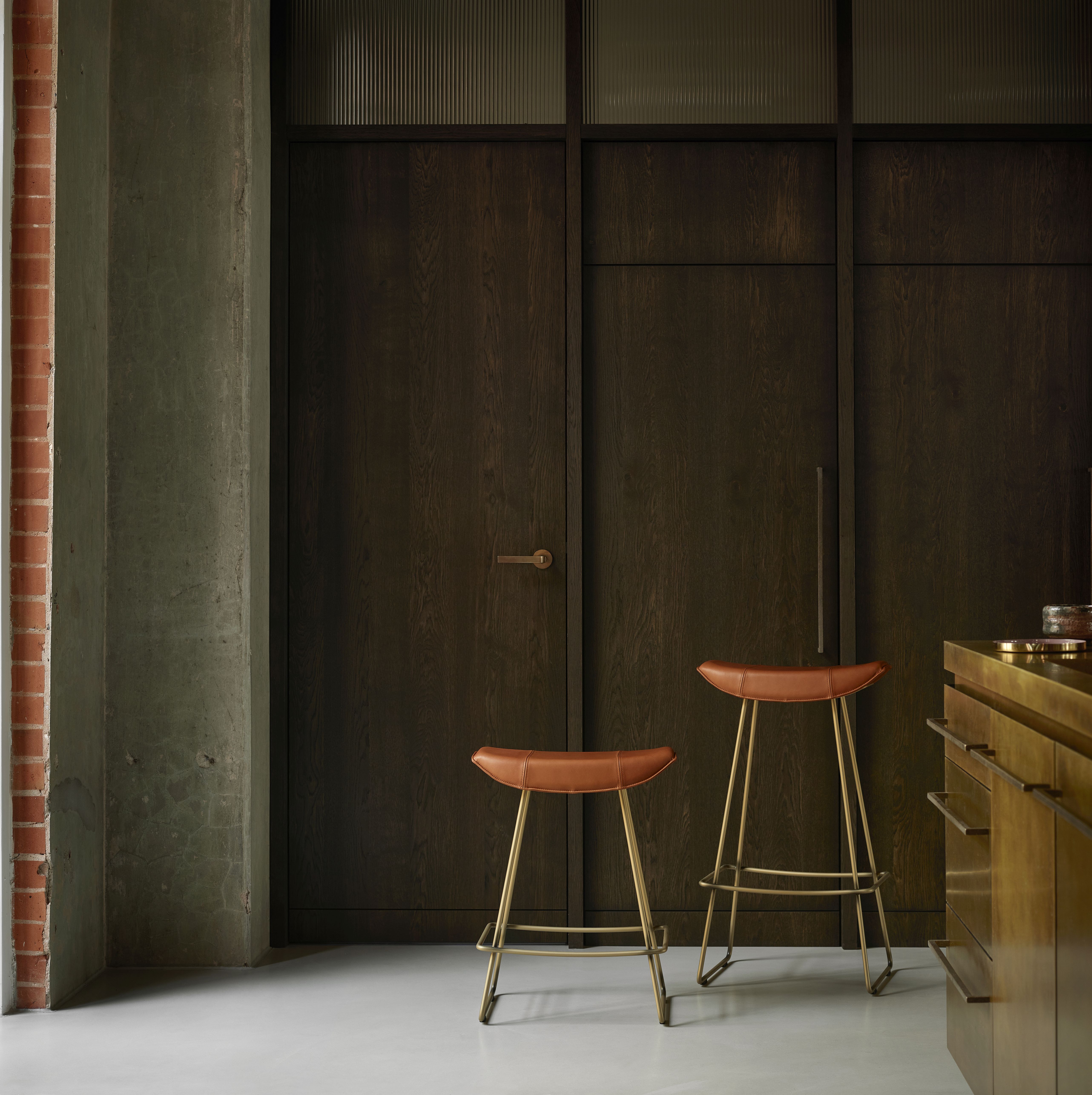 Kya Kitchen Stool Wire frame Leather Cairo sage Freifrau Manufaktur SINGLE PIECES