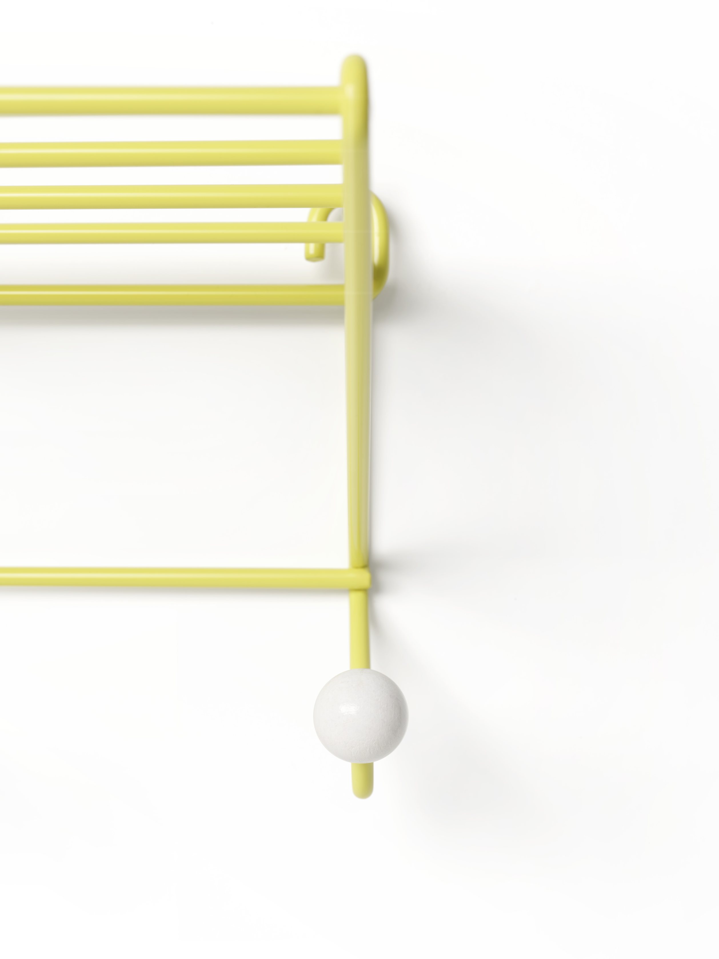DZ 05 Wardrobe Spectrum Yellow PMS 107