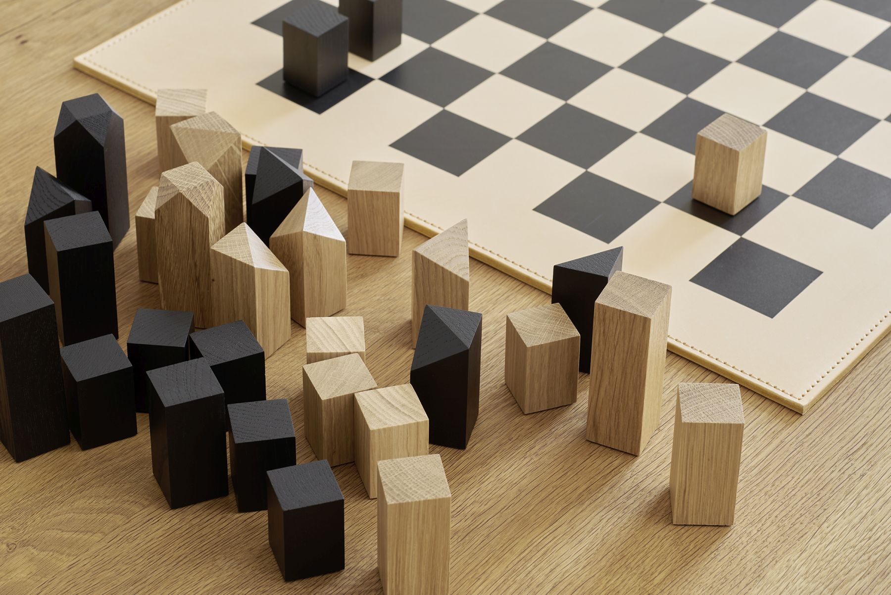 AC22 Nona Chessboard e15