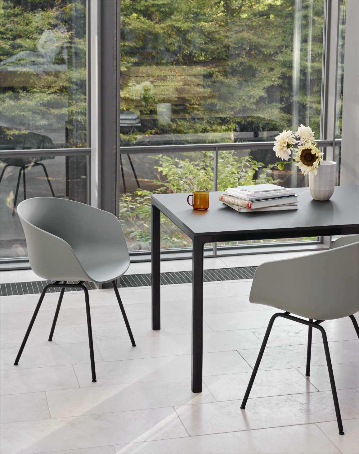 About A Chair AAC26 / AAC 26 Preferred combination Hay Concrete grey