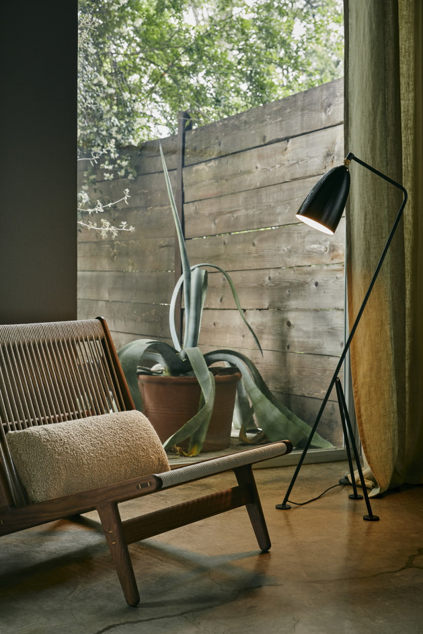 Gräshoppa / Grashoppa Floor light Gubi