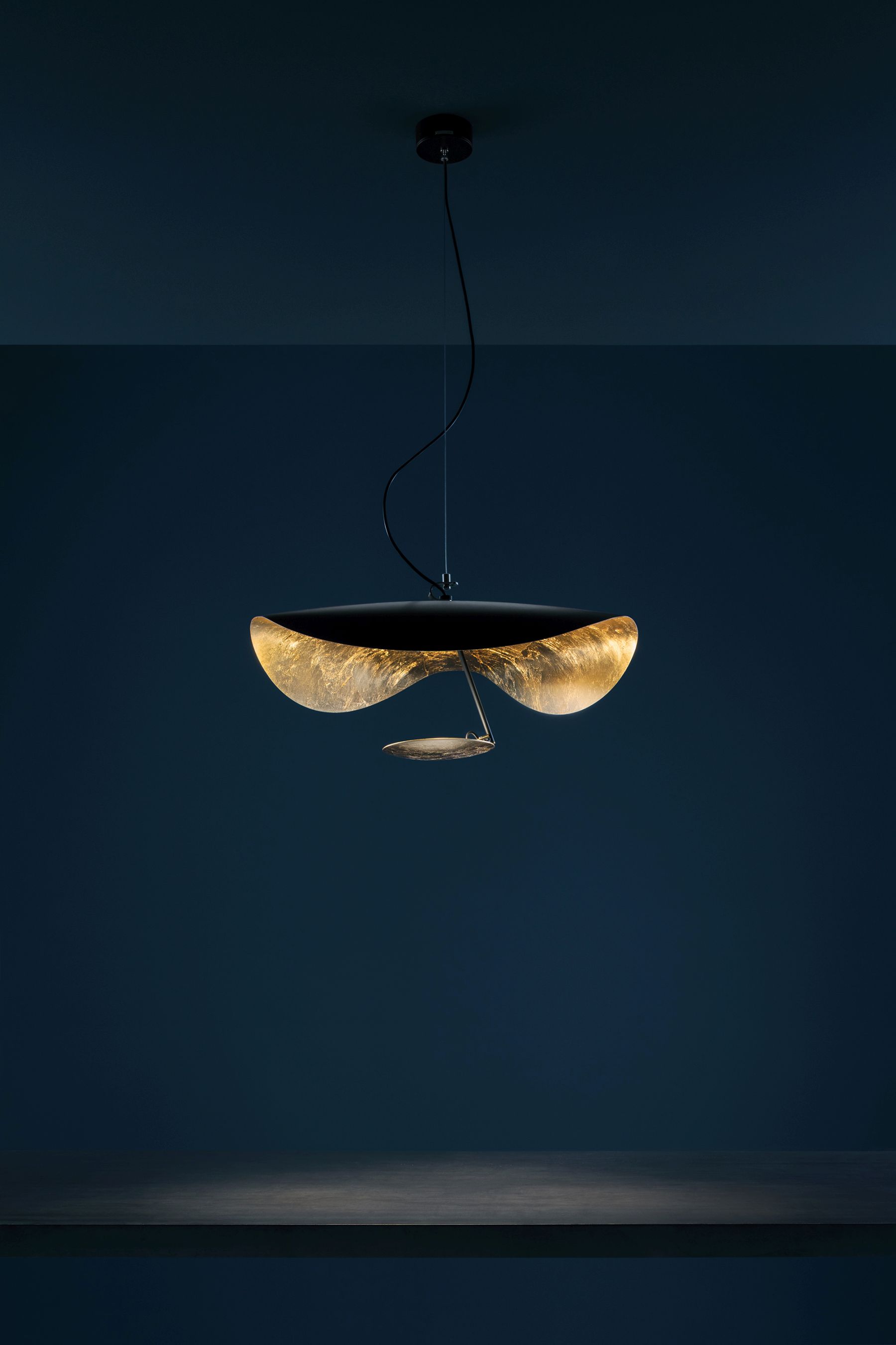Lederam Manta S1 pendant lamp Catellani & Smith