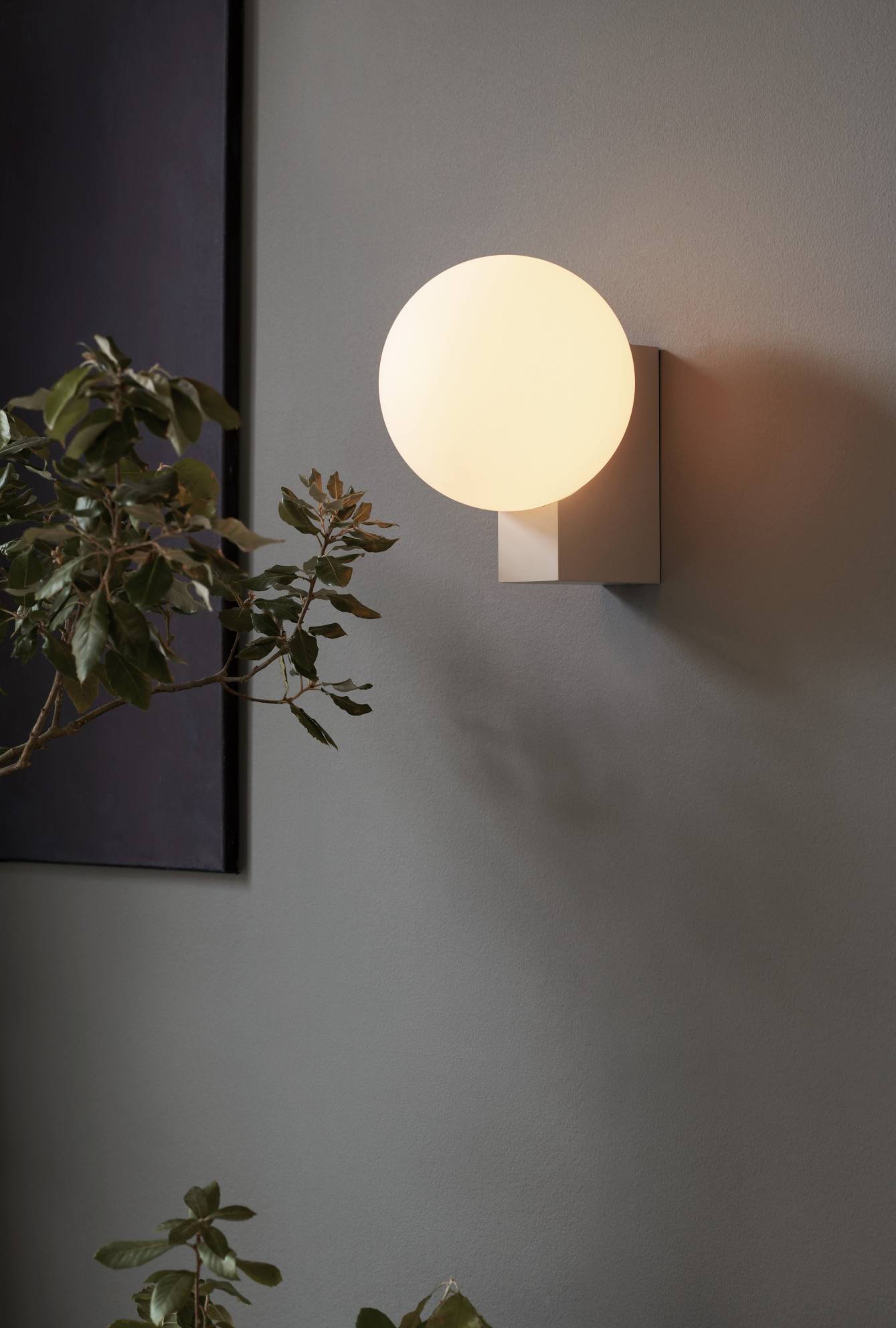 Journey SHY2 Wall Lamp AndTradition