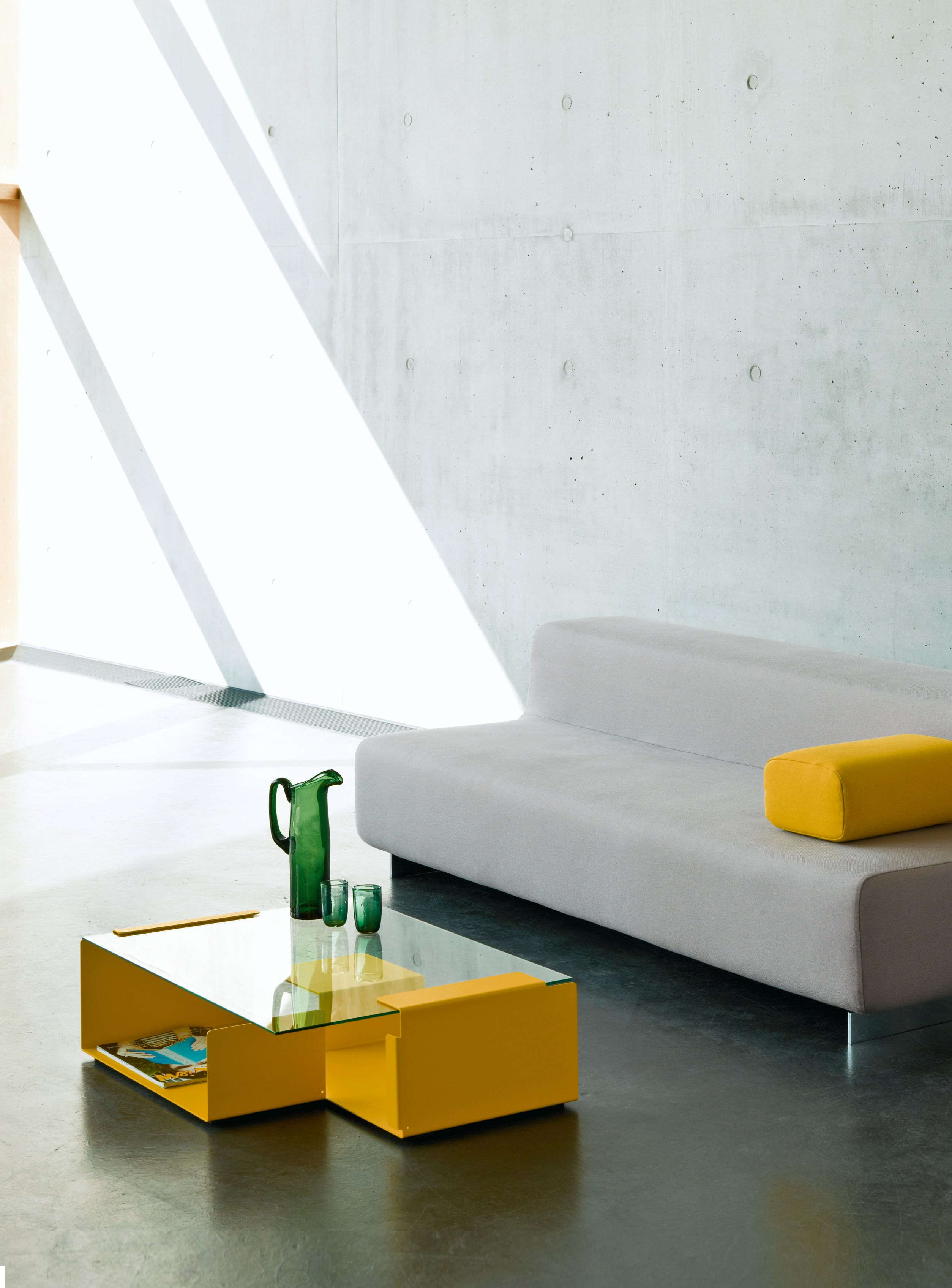 Diana D coffee table ClassiCon