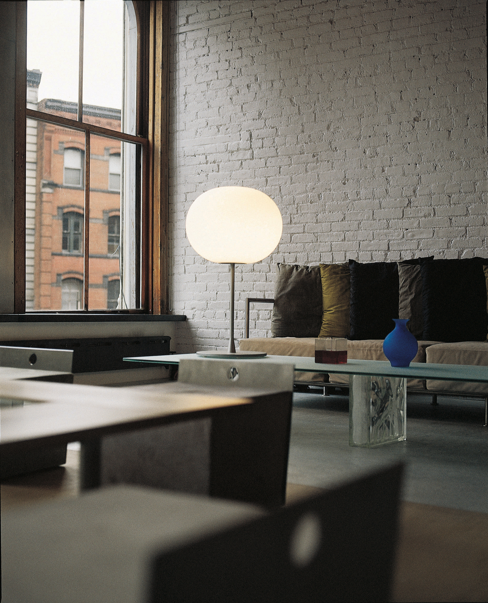 Glo Ball T1 Table lamp Flos