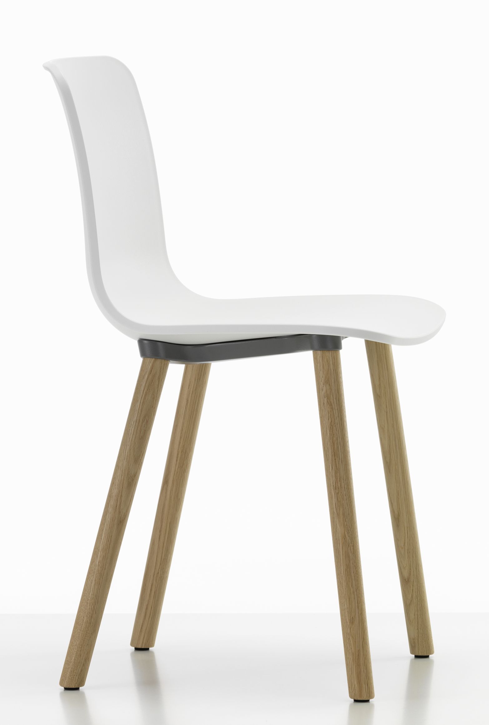 Hal RE Wood Chair Vitra
