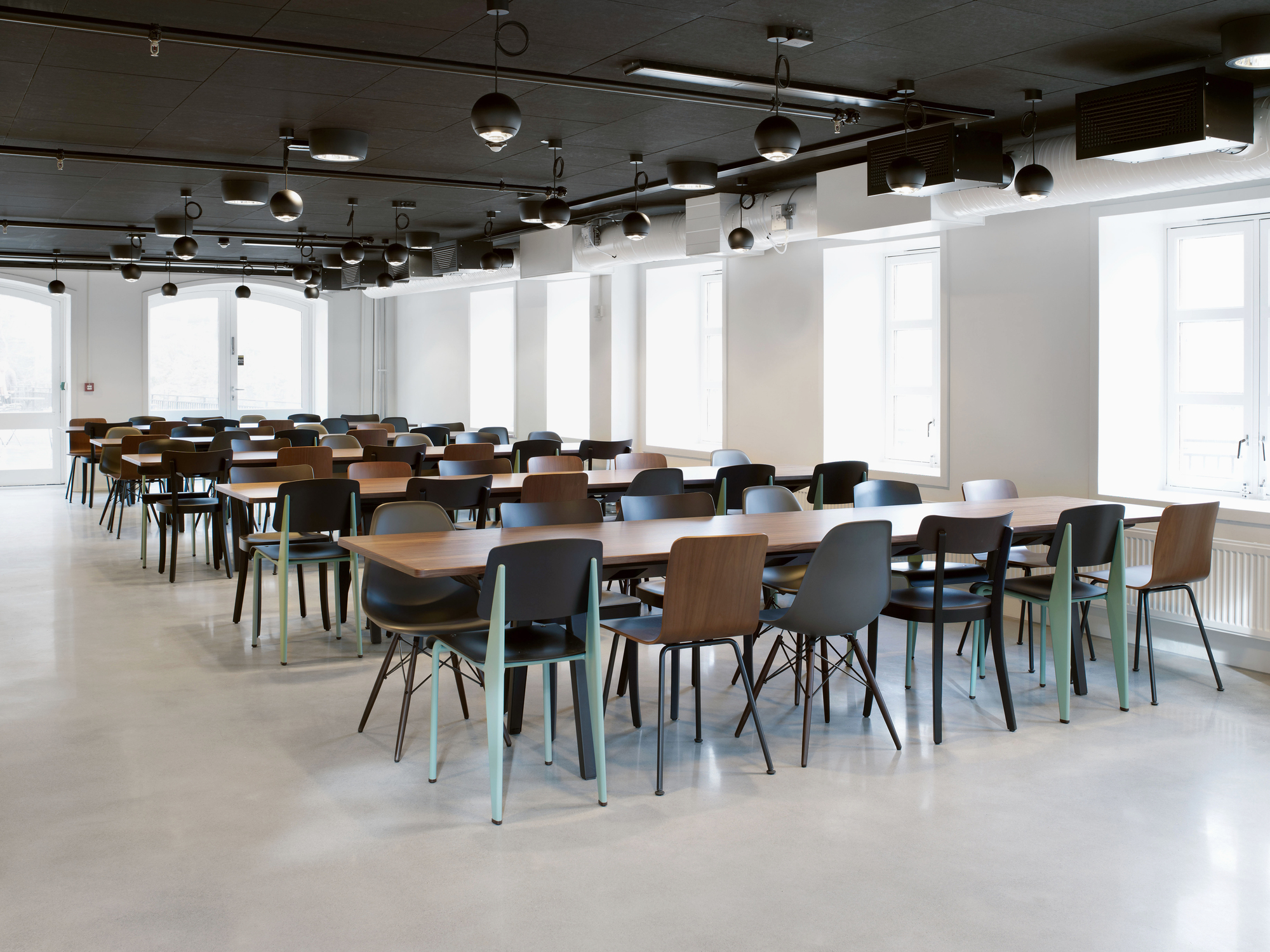 Hal Ply Tube Chair Vitra