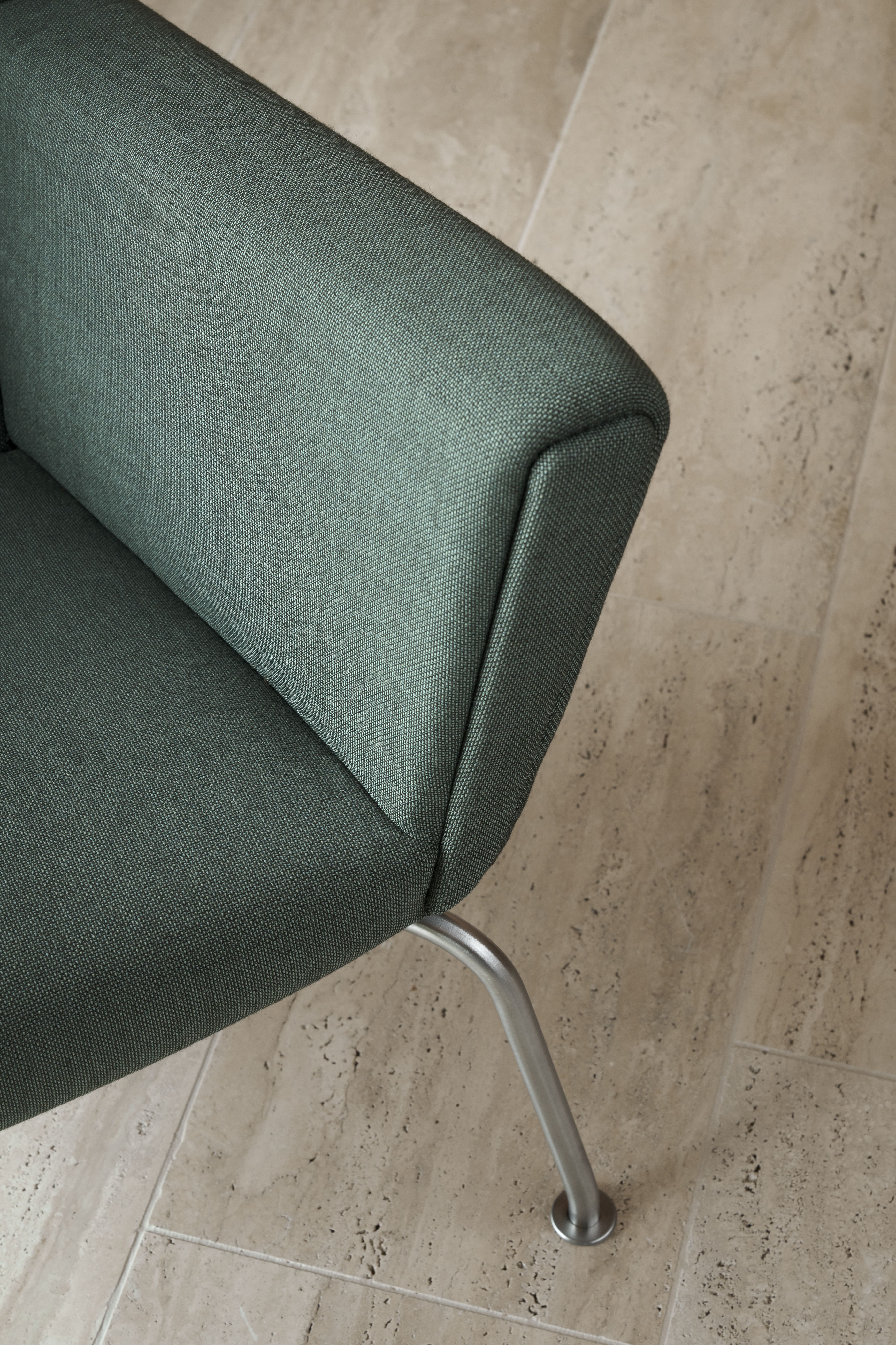 CH445 Wing Chair Passion Limited Edition Carl Hansen & Søn