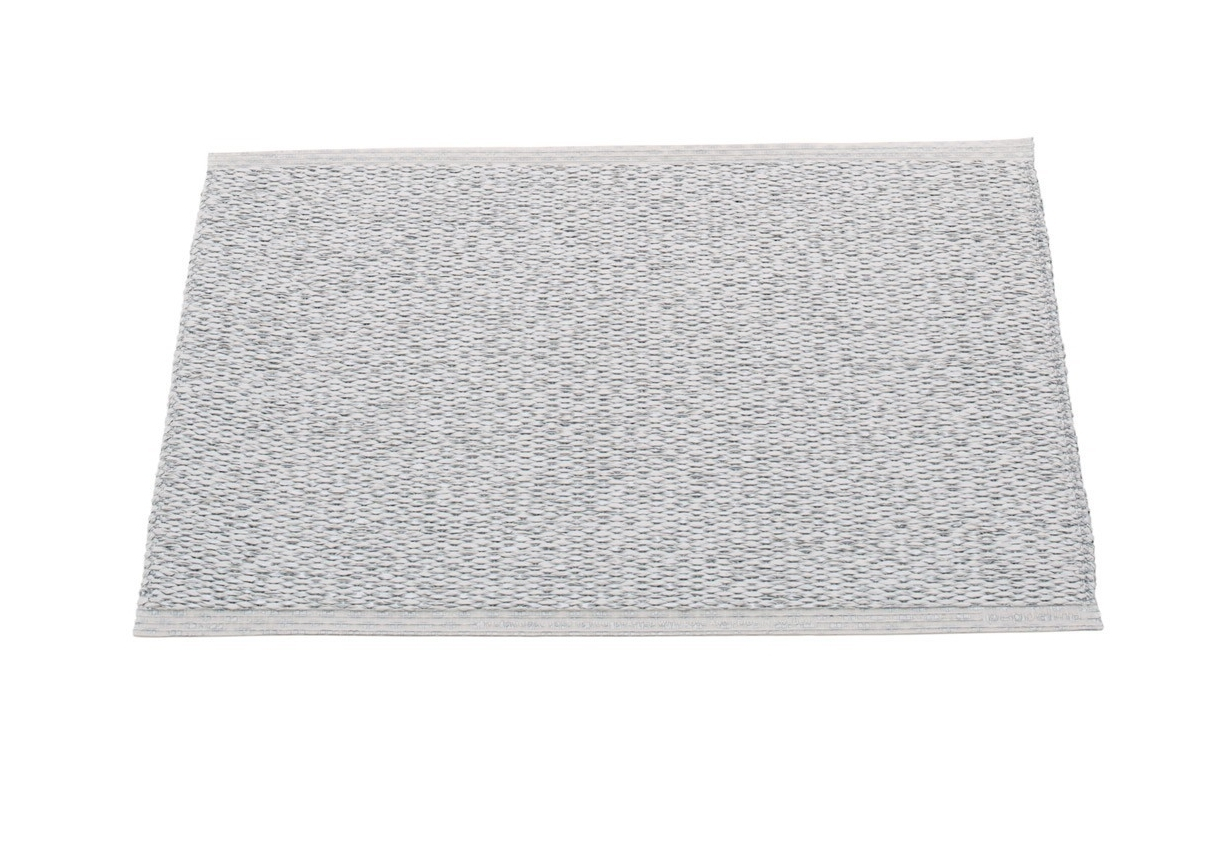 Svea Plastic Carpet 70x50 Pappelina Grey