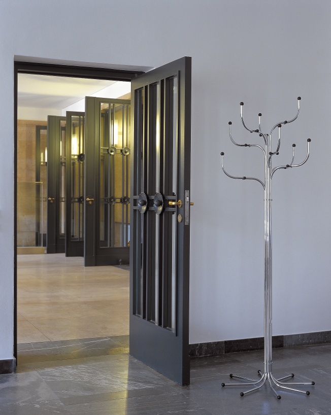 Coat Tree coat stand Fritz Hansen