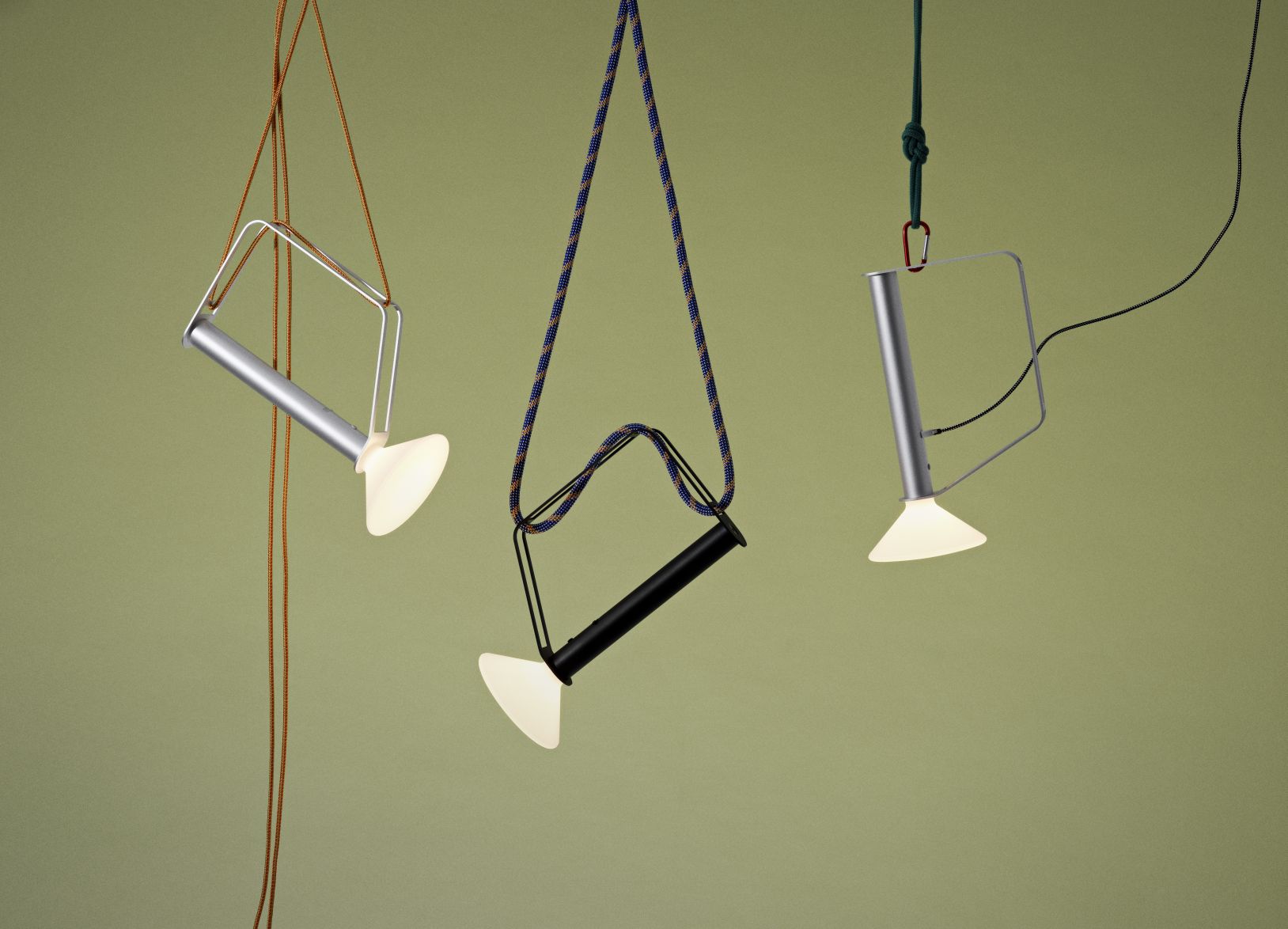 Piton Portable Lamp Battery Table Lamp Muuto