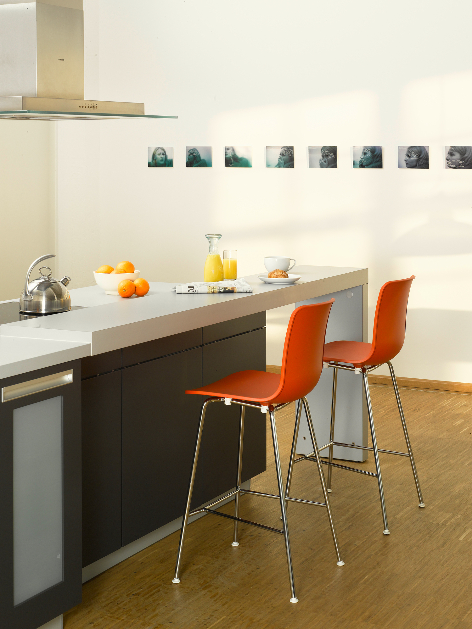 Hal RE Stool Medium Barstool Vitra