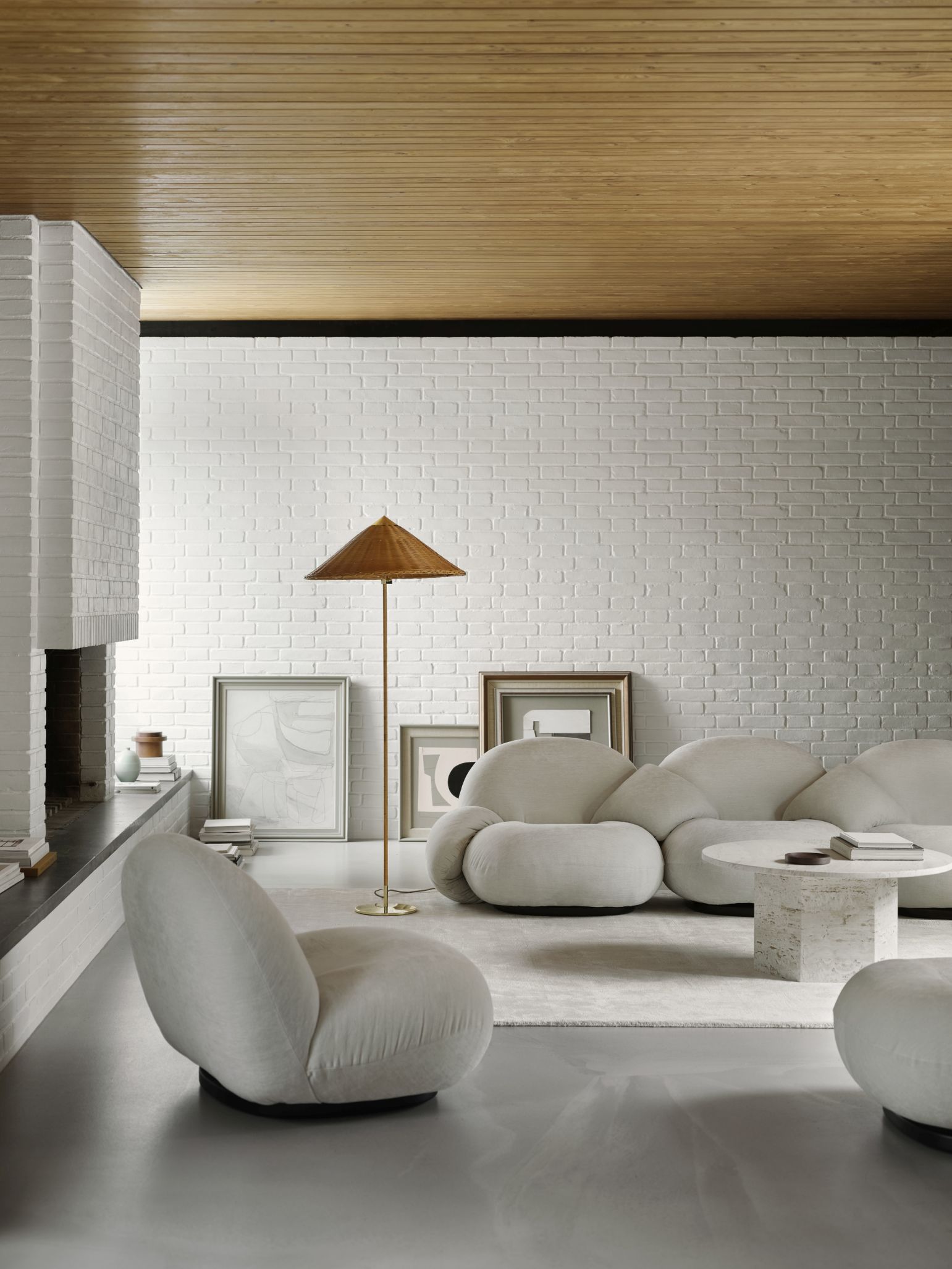 Pacha Lounge Chair Armchair Gubi