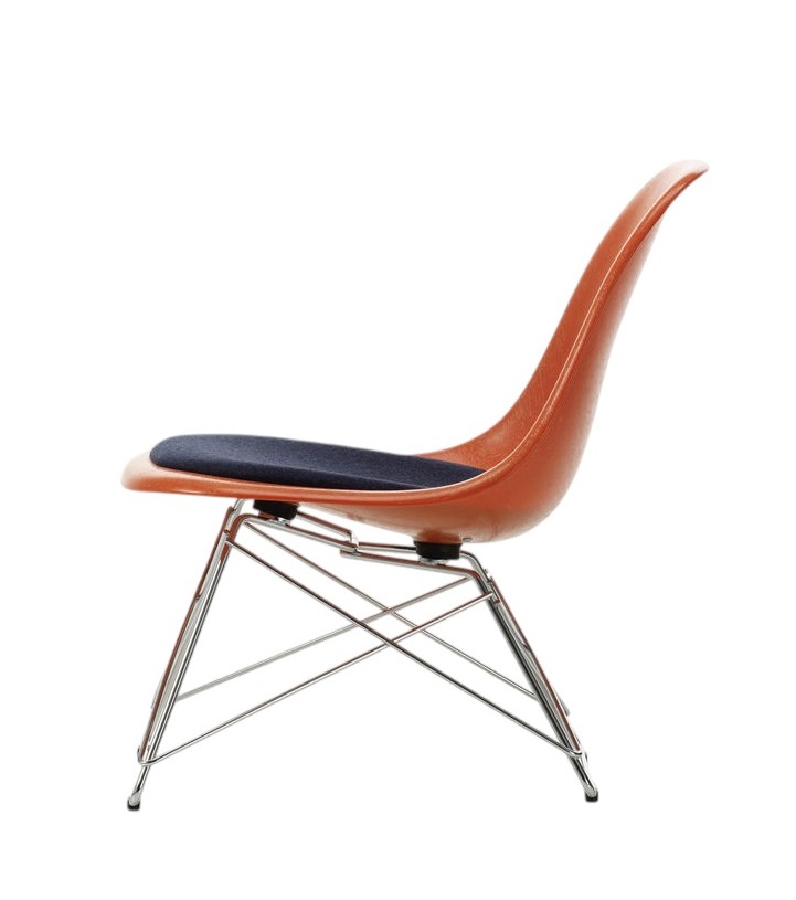 Eames Fibreglass Chair LSR Chair with seat cushion Vitra