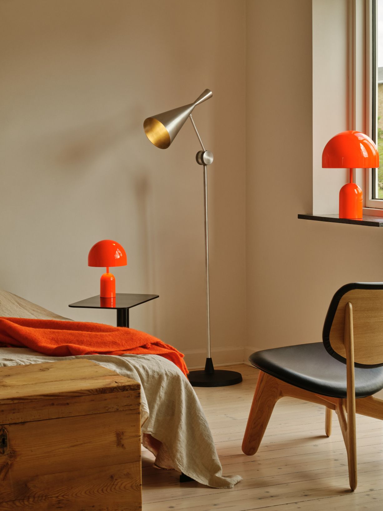 Unbeaten floor lamp Tom Dixon