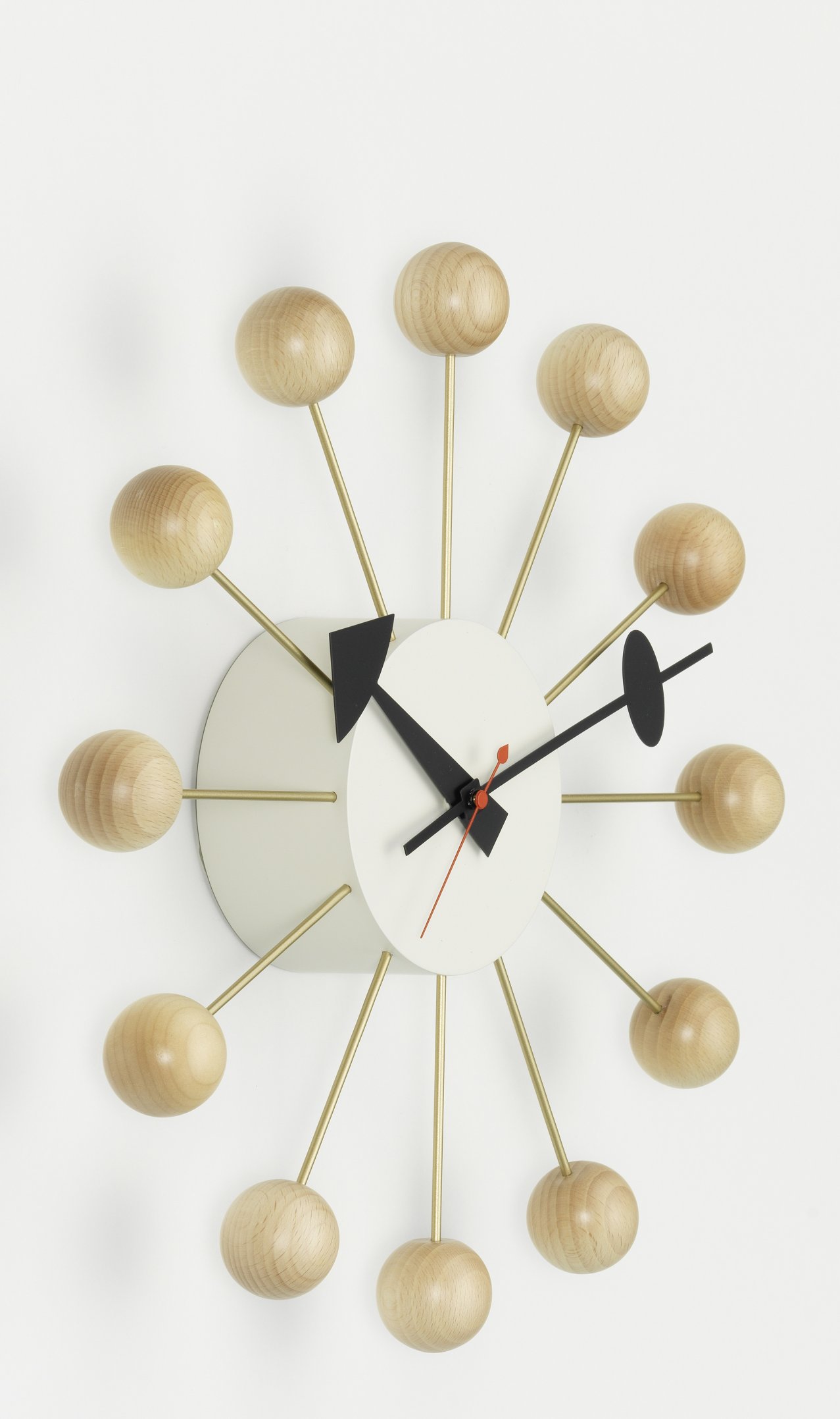 Ball Clock Wall Clock natural Vitra