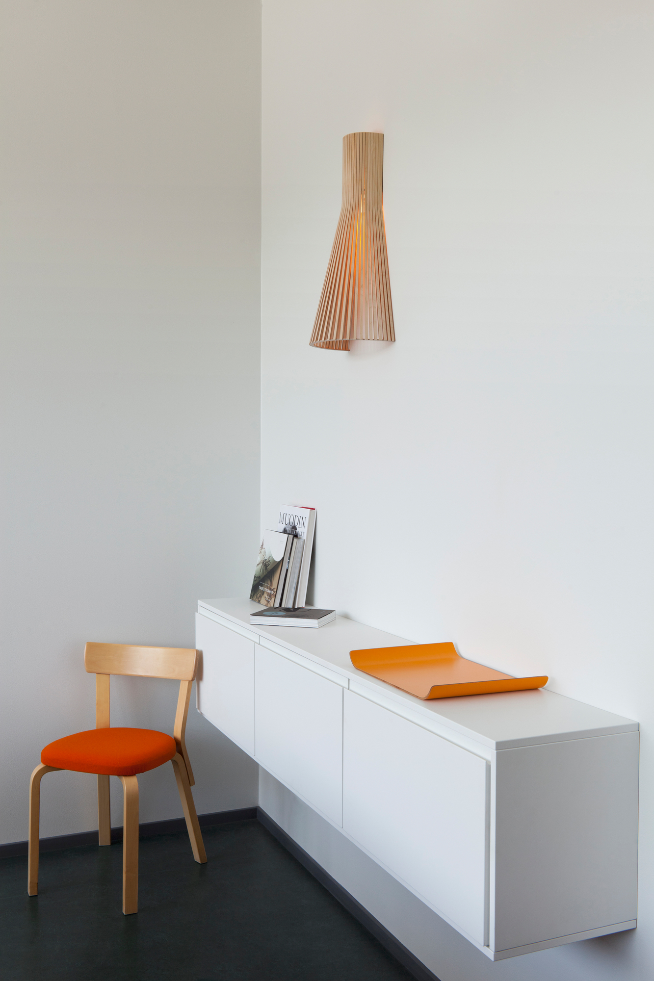 Secto 4230 LED Wall lamp Secto Design Birch