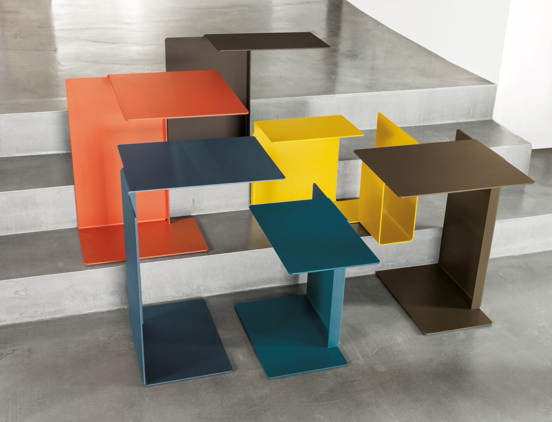 Diana side table ClassiCon