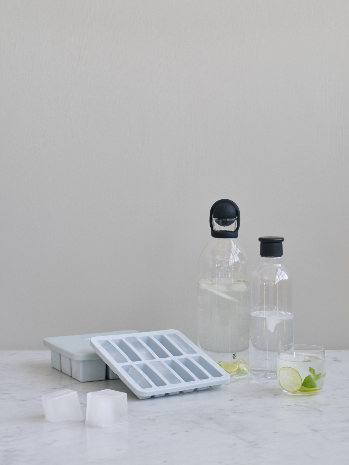 Cool It water carafe black RIG TIG by Stelton SINGLE PIECES
