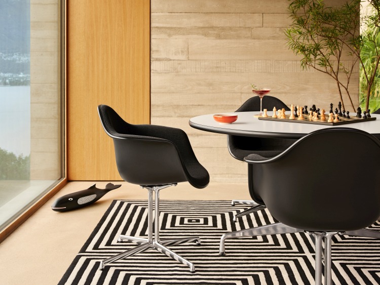 Eames House Whale Sculpture Ash Vitra NEW VERSION