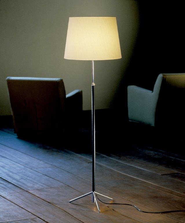 Pie de Salon Floor lamp Santa & Cole