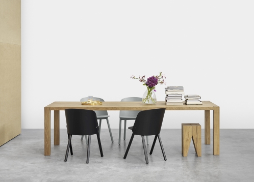 CH05 This Chair e15