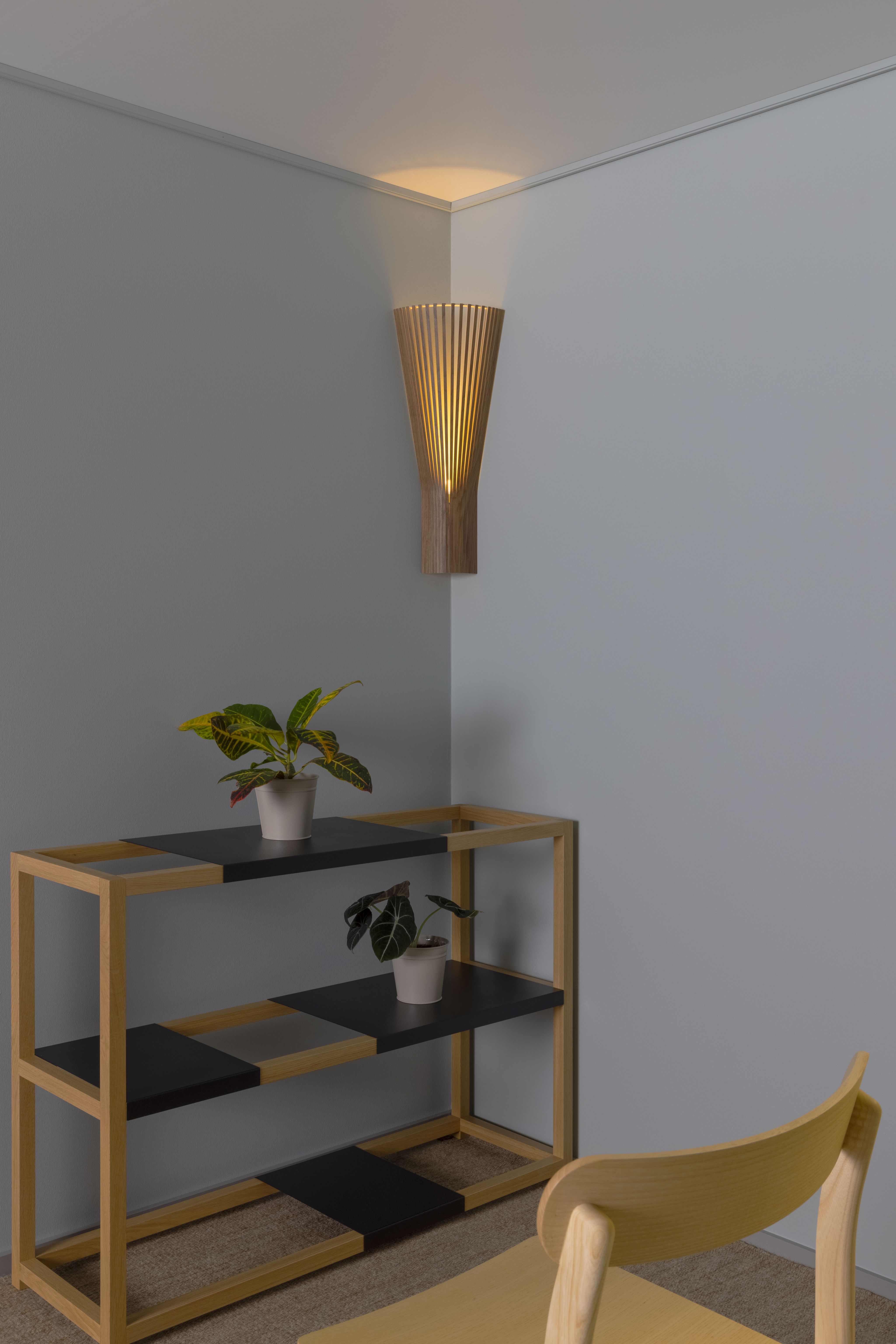 Secto 4236 corner lamp Secto Design