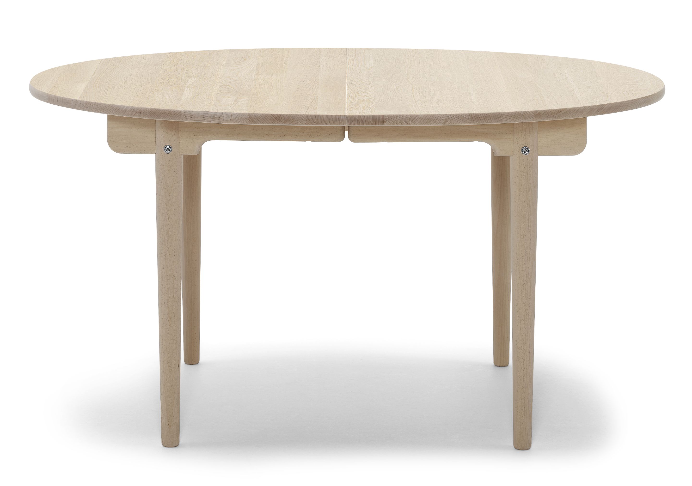 CH337 Extendable oval dining table Carl Hansen & Søn