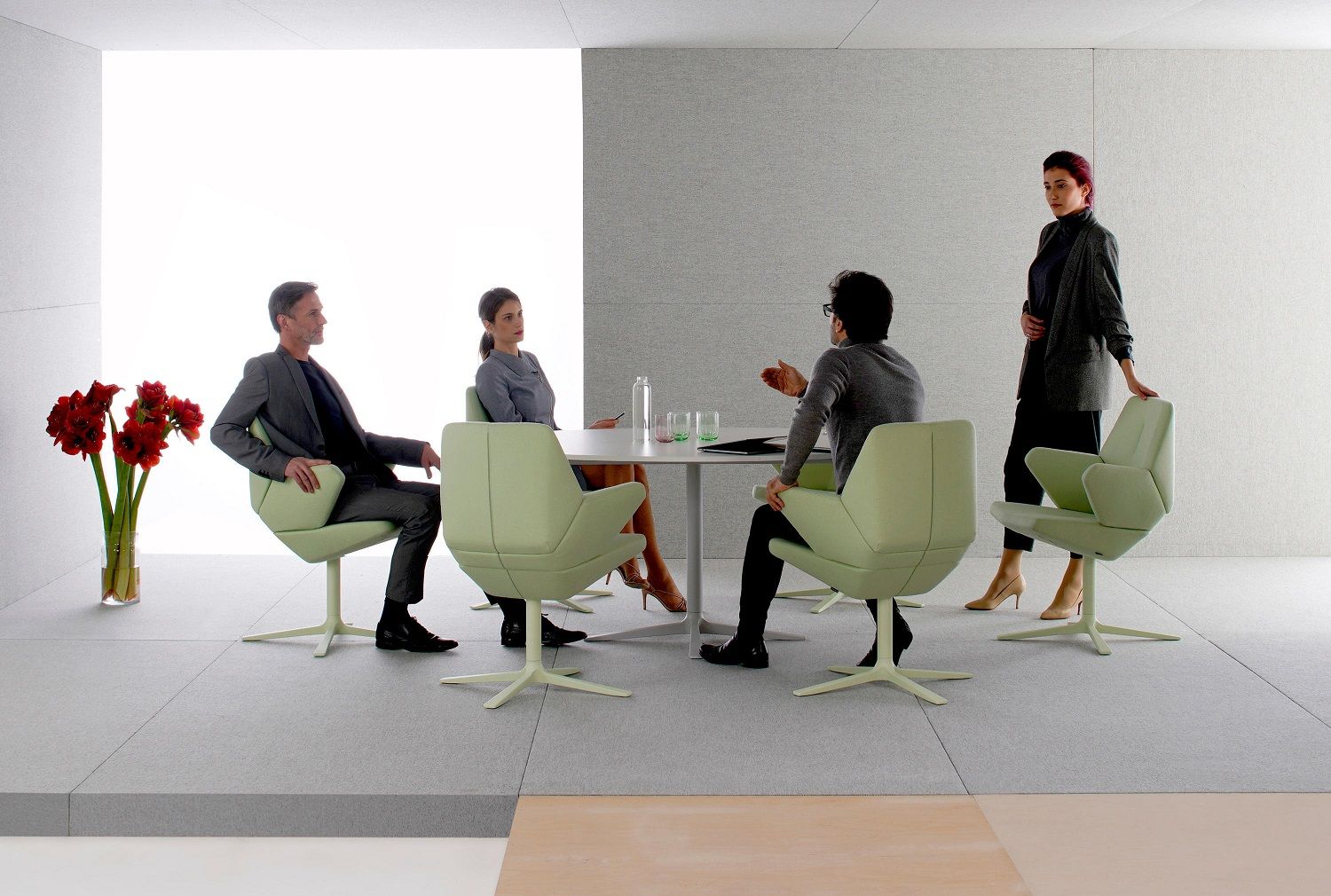 Trifidae Armchair / Trifidae Conference chair Prostoria
