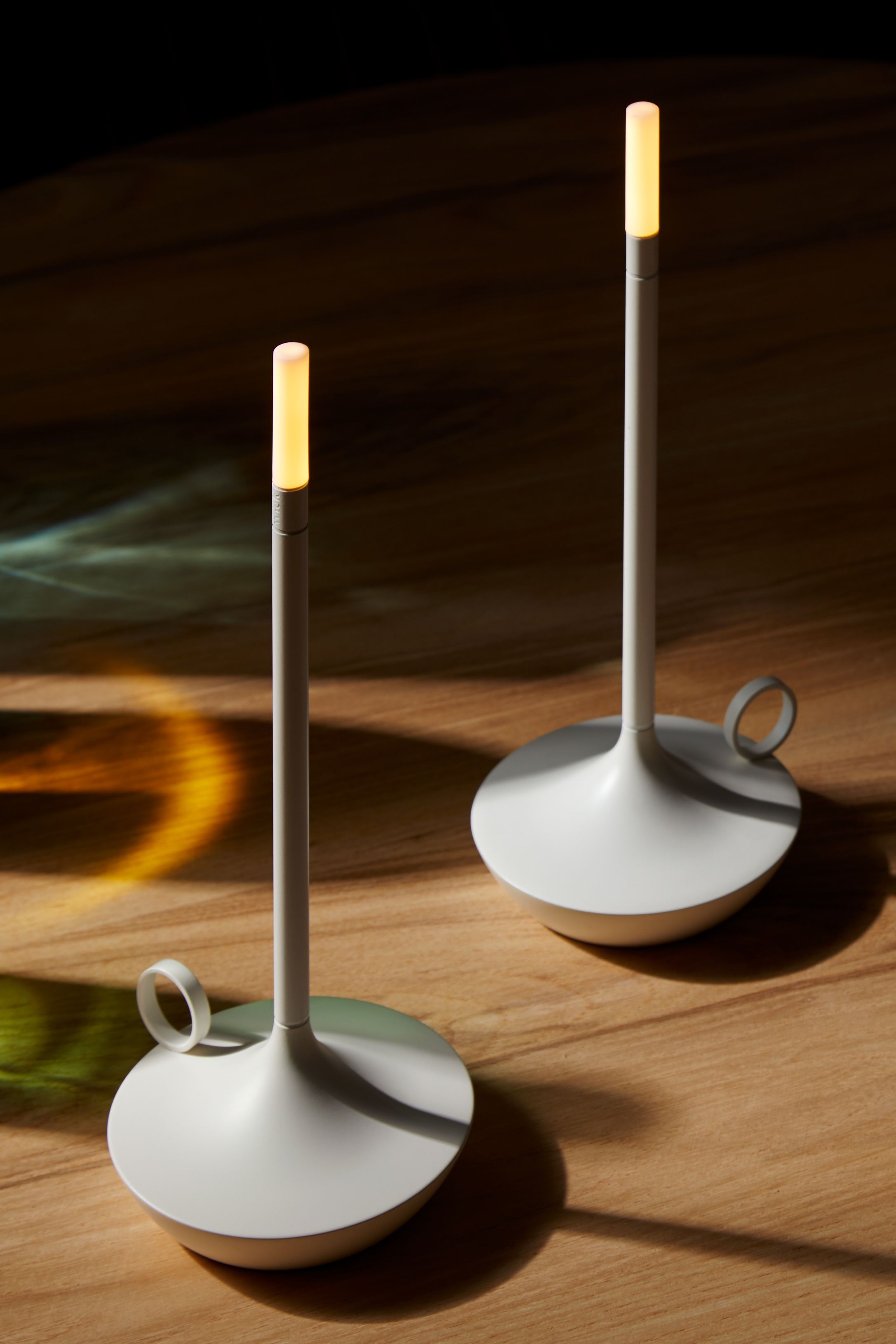 Wick Portable light / Tample lamp with USB white Graypants