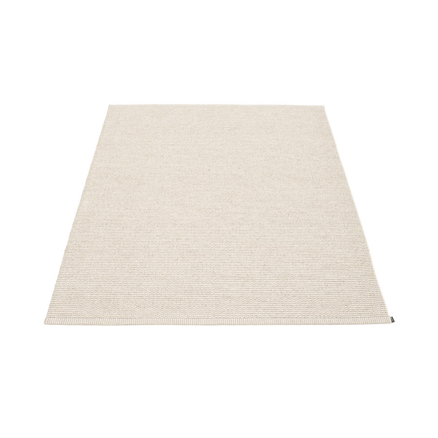 Pappelina Mono Kunststoffteppich in Leinen, 140x200 cm, moderner Teppich für Innenräume.