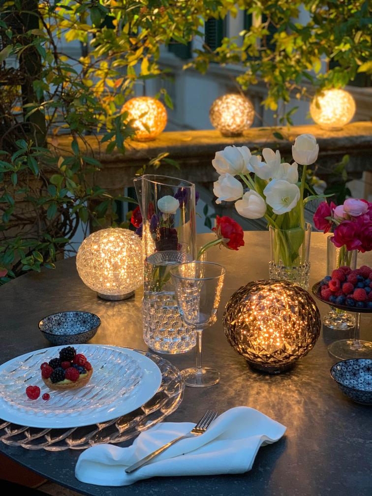 MINI Planet LED Akku Table lamp Kartell
